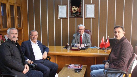 İzmir - Elazığ Kültür ve Dayanışma Derneği Selçuk İlçe Milli Eğitim Müdürü Cezayir BİLEKLİ´yi Makamında Ziyaret etti