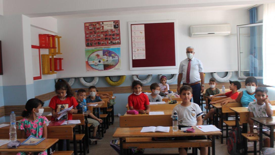 Milli Eğitim Müdürümüz Sayın Cezayir BİLEKLİ İsabey İlkokul'nda 