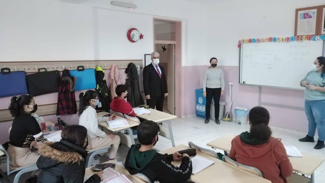 Milli Eğitim Müdürümüz Sayın Cezayir BİLEKLİ, 80. Yıl Çamlık Ortaokulunu Ziyaret Etti
