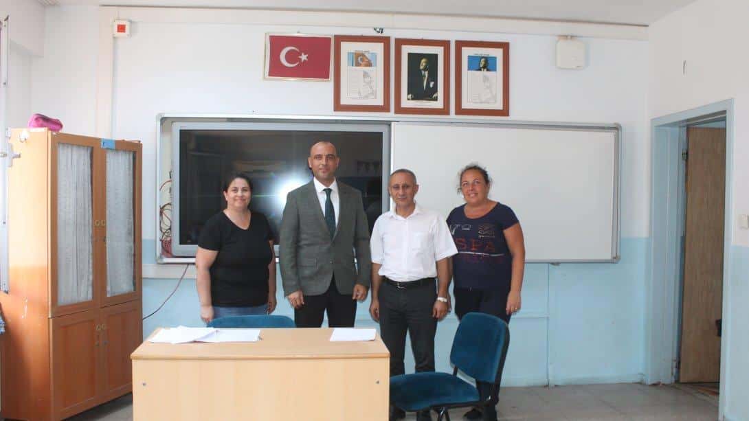 İlçe Milli Eğitim Müdürümüz  Sayın Ali Serkan ATLAN İlçe Zümre Başkanları Toplantılarını Ziyaret Etti. 