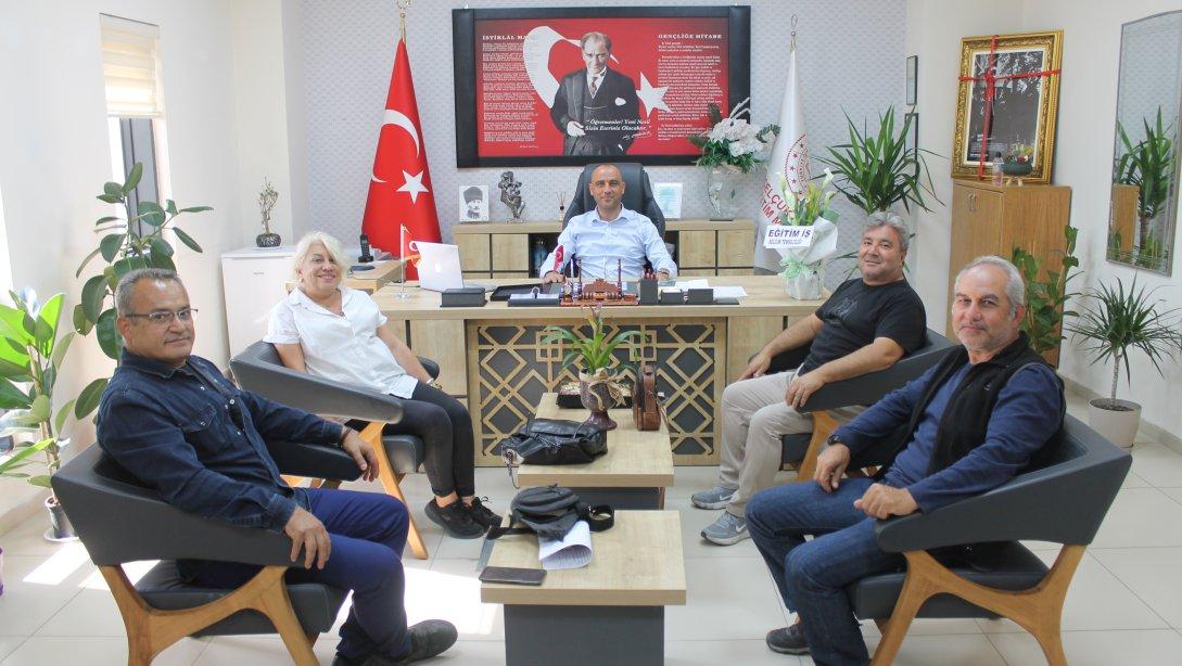  Selçuk Eğitim-İş Sendika Başkanı Yaşar ŞAKAR ve Yönetim Kurulu, İlçe Milli Eğitim Müdürümüz Sayın Ali Serkan ATLAN'a Hayırlı Olsun Ziyaretinde Bulundular